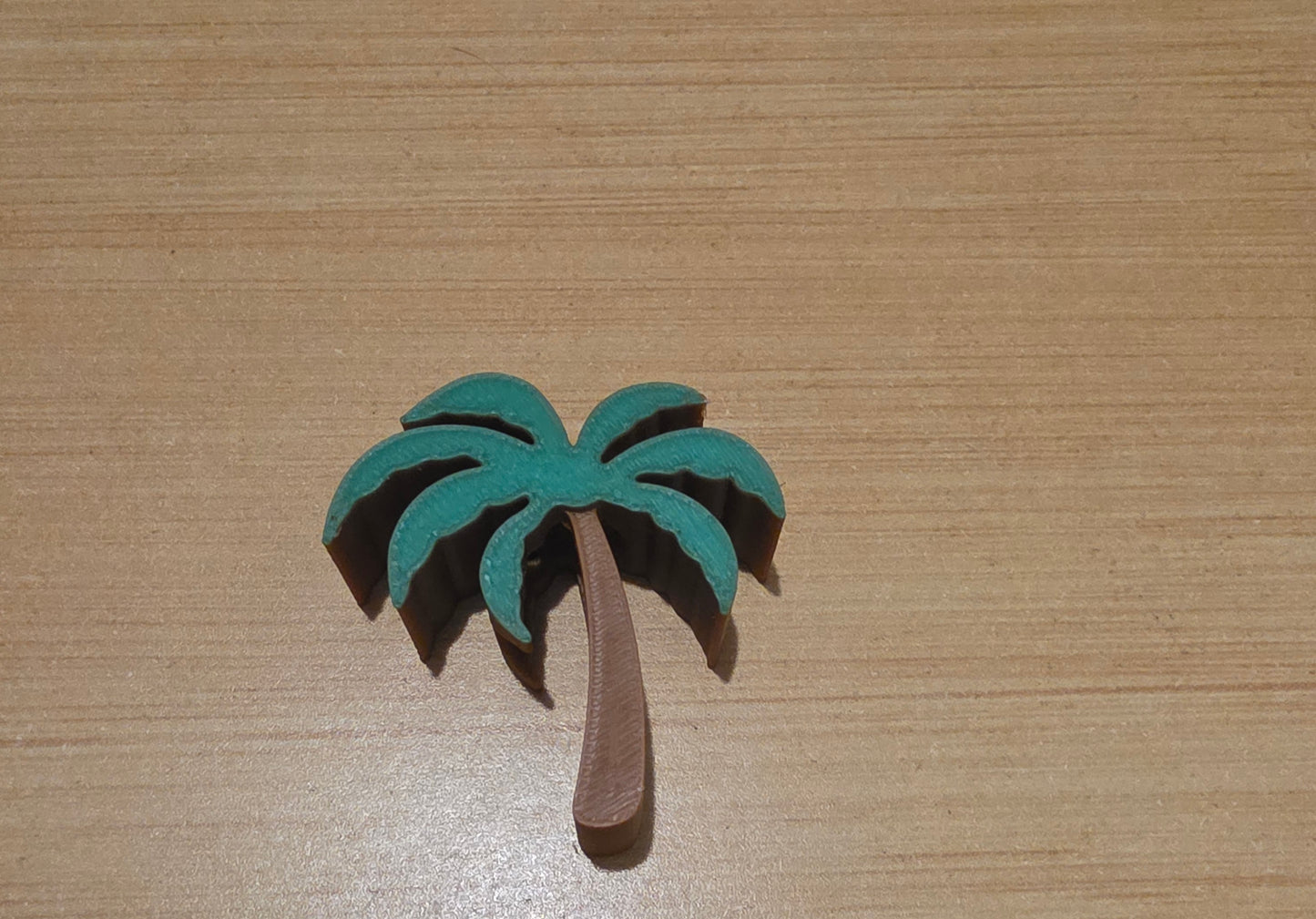 Palm tree straw topper