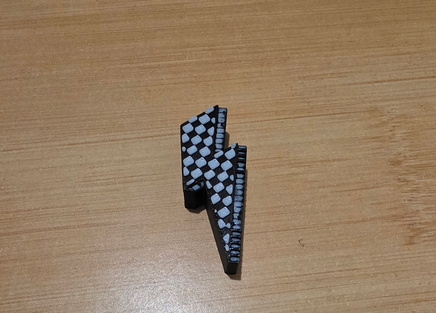 Black Checkered Lighting Bolt straw topper
