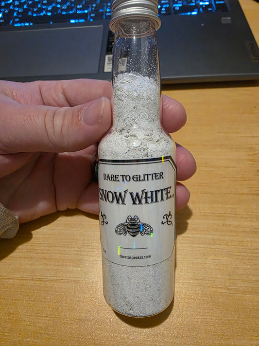 #725 snow white Chunky Glitter