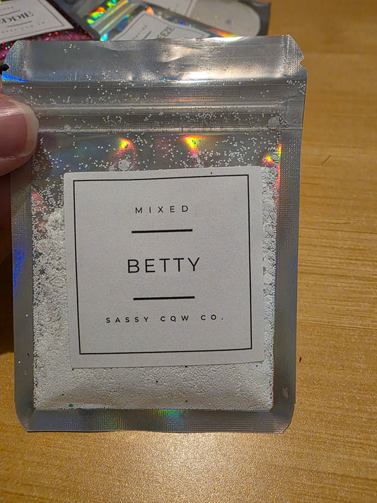 #772 Betty Chunky Glitter
