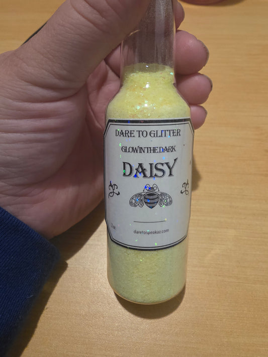 #812 Daisy Fine Glitter Glow in the dark